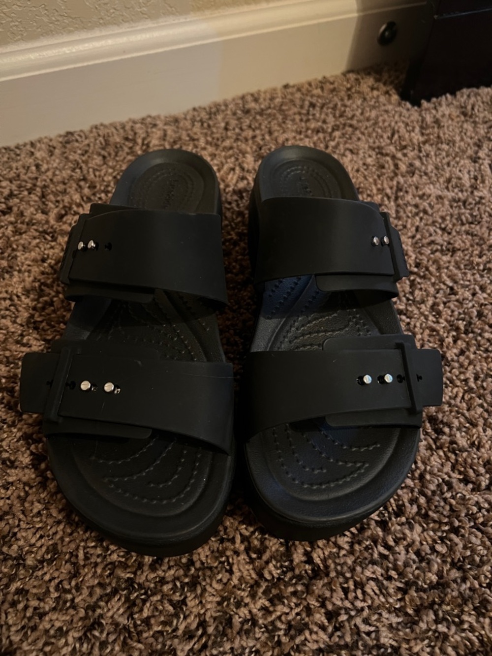 CROCS Women’s Black Dual-Buckle Platform Sandals - Picture 5 of 5